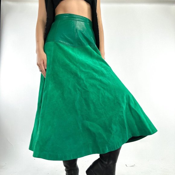 Elegant Green Women's Skirt - Picture 4 of 6